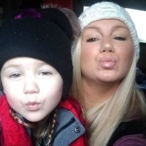 Meet your Posher, Leanne